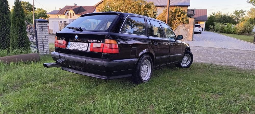 Продам BMW E34 .