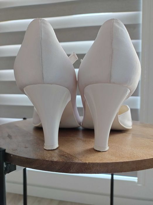 Buty ślubne białe atłas