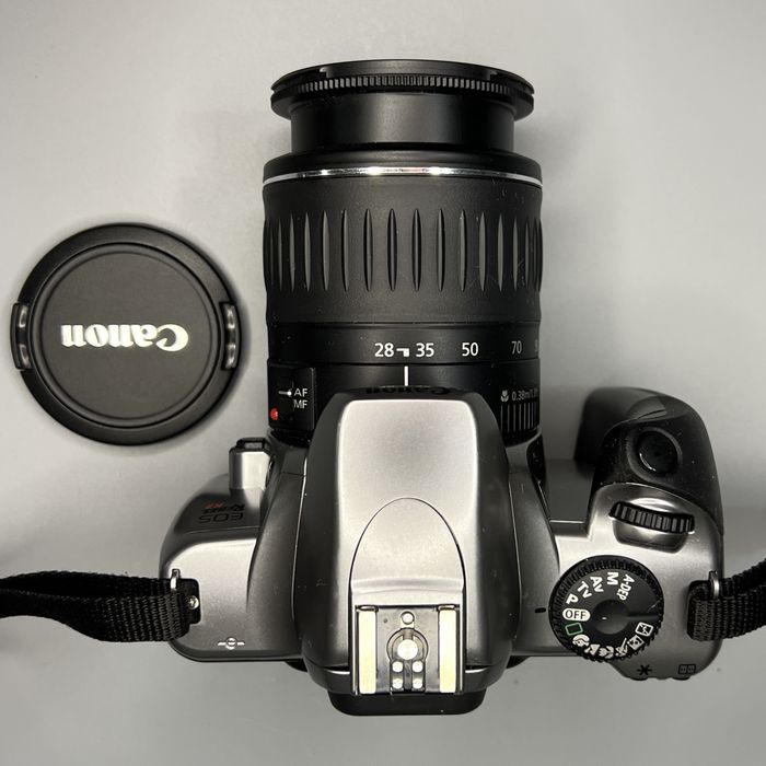 Плівковий дзеркальний фотоапарат Canon EOS Rebel K2 з об'єктивом