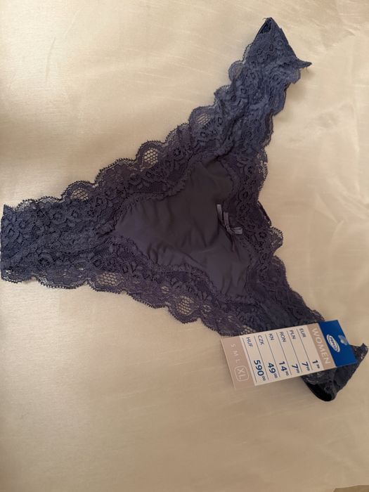 Stringi/ majtki NOWE z metką XL