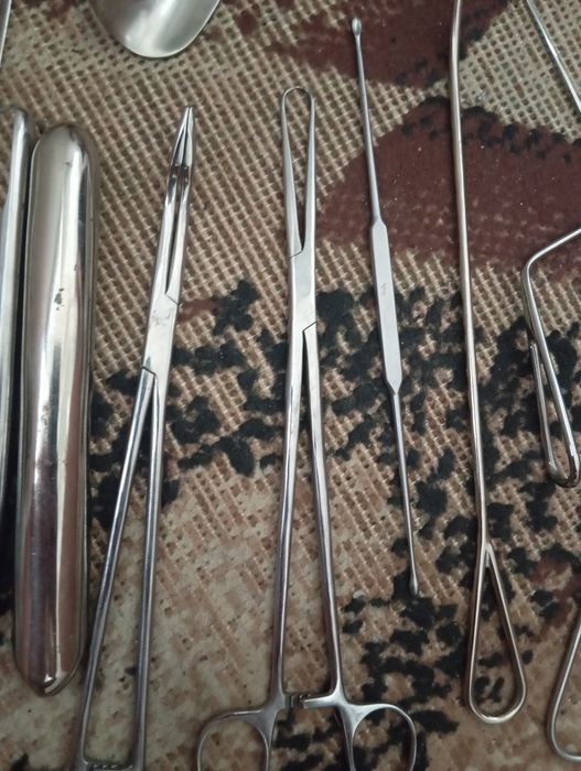 Продам медецинські інструменти