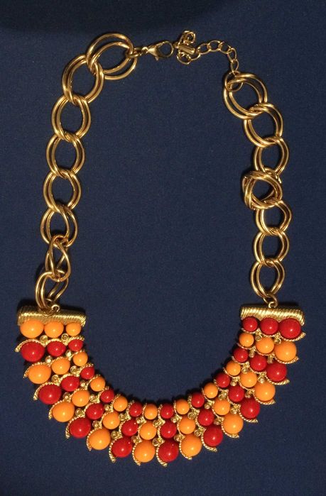 Colar de Mulher.