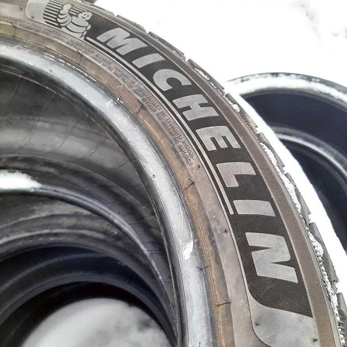275/40 R22 Michelin pilot suv б/у шини 2шт * 2601047