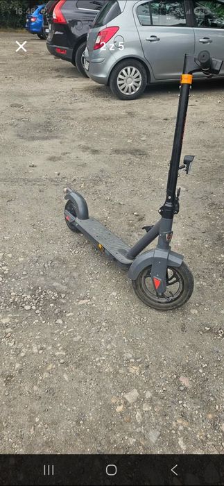 Sorzedam hulajnoge firmy Razor.Hulajnoga jest po serwisie