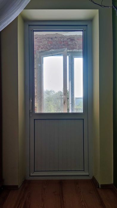 Drzwi plastikowe wejściowo wyjściowe 90x205