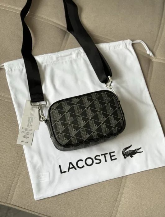 Сумка Lacoste  .