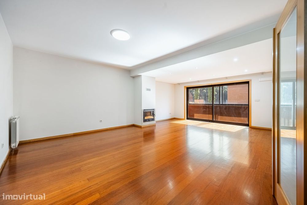 T4 em Ferreiros | 190 m²