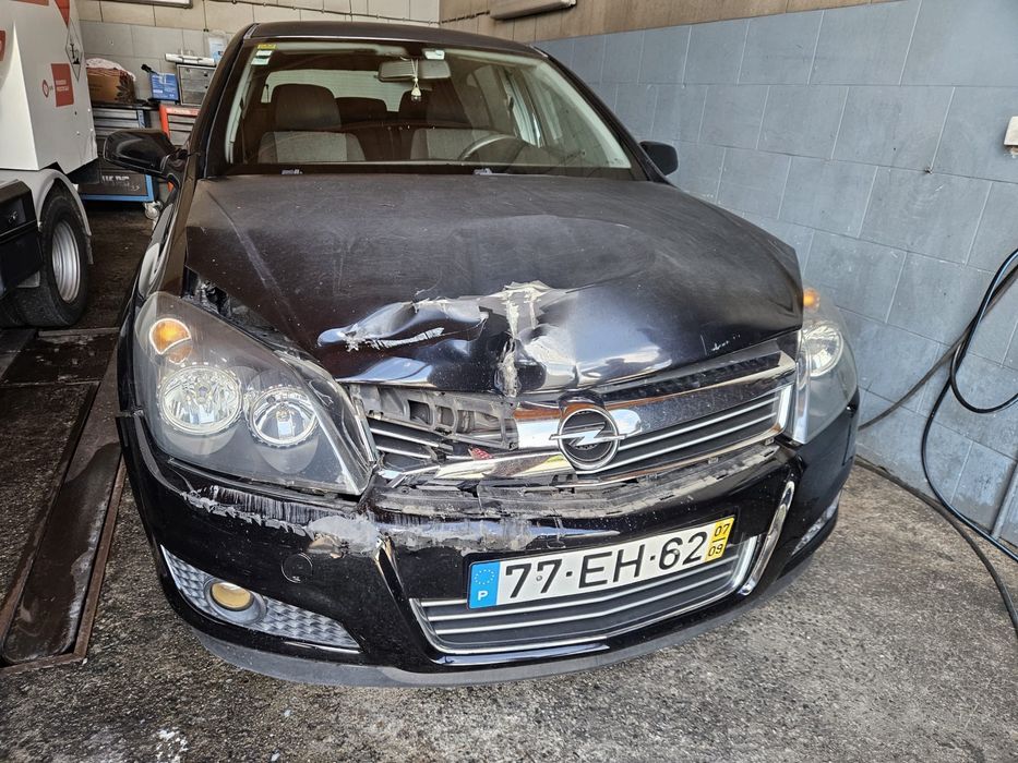 OPEL ASTRA 1.7CDTI  acidentado