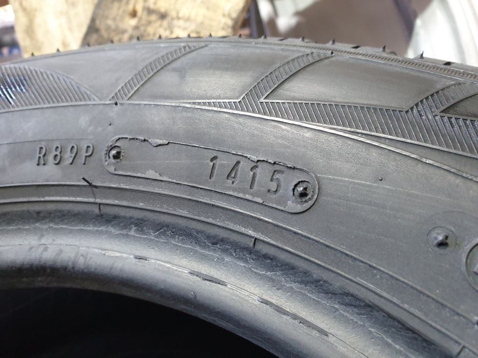 Зимові шини FALKEN 175/65 R14 резина Р14