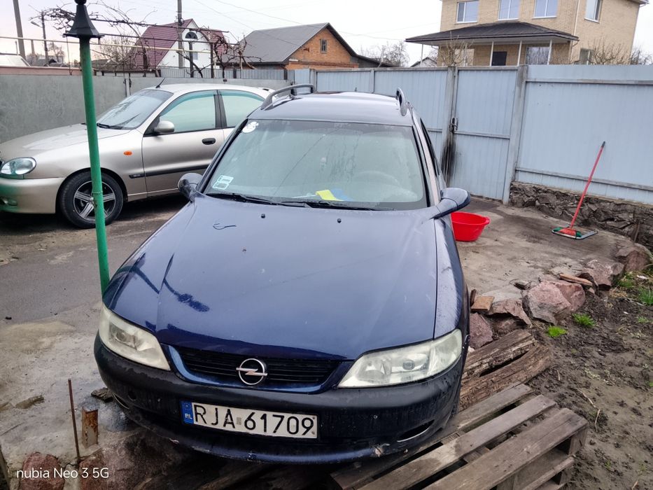 Продаю Опель вектра б 2л дизель не находу проблеми з електрикою