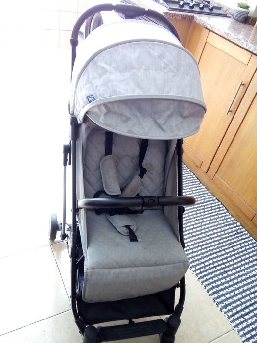 Carrinho de bebé Chicco trolley me