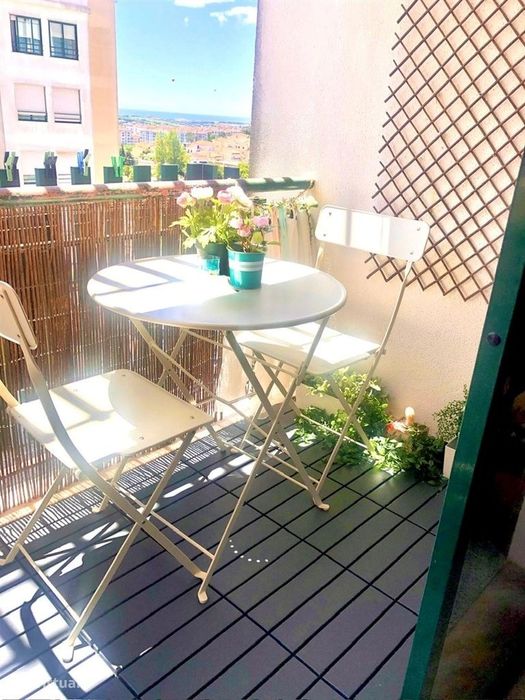 Apartamento T2 Arrendamento em Queluz e Belas,Sintra