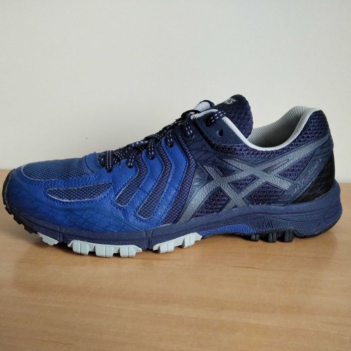 Buty biegowe terenowe ASICS Gel Fuji Attack 5 roz.eu-41.5