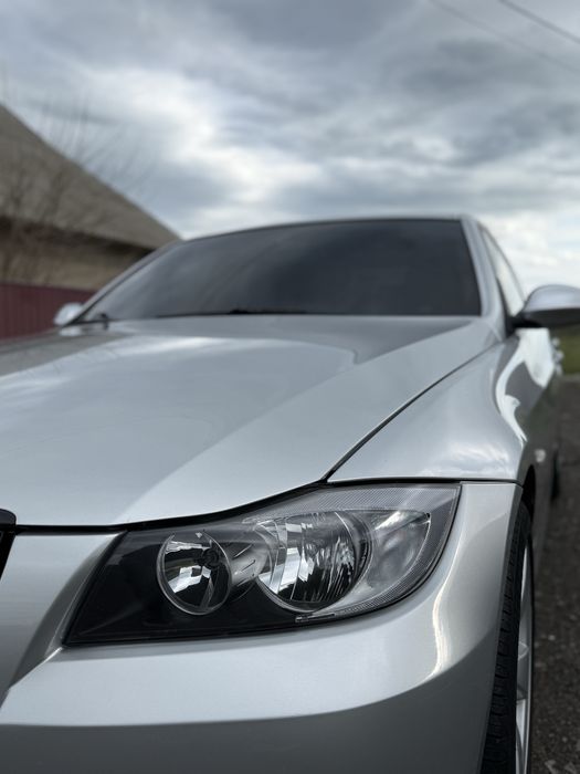 Продам BMW e90 2005