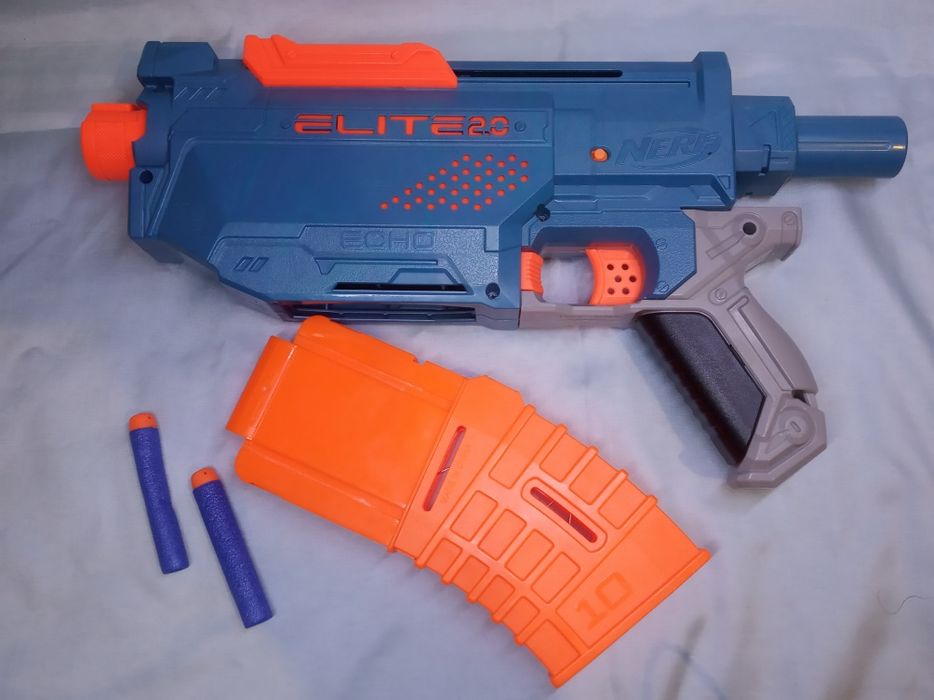 За два бластера! Nerf Elite 2.0 Echo Volt