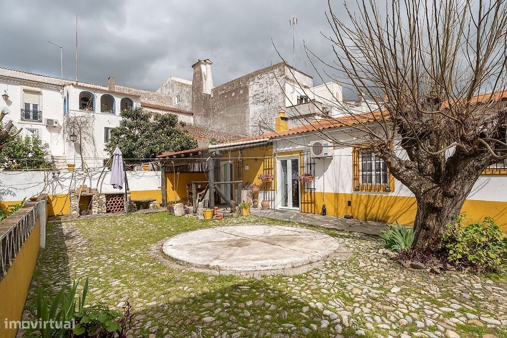 Moradia T4 para venda