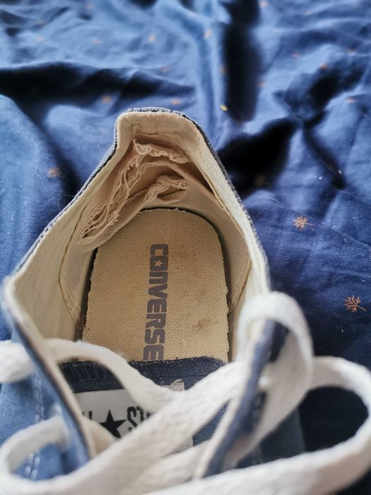 Converse roz. 42