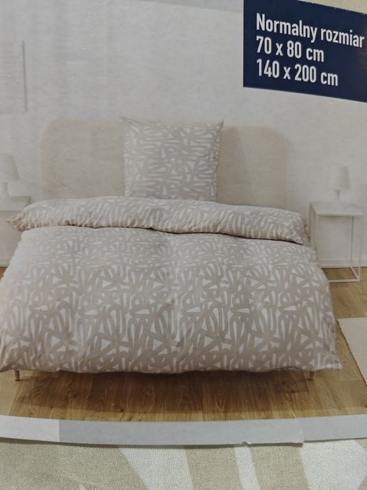 Zestaw 2 kompletów pościeli satynowej o wymiarach 140x200