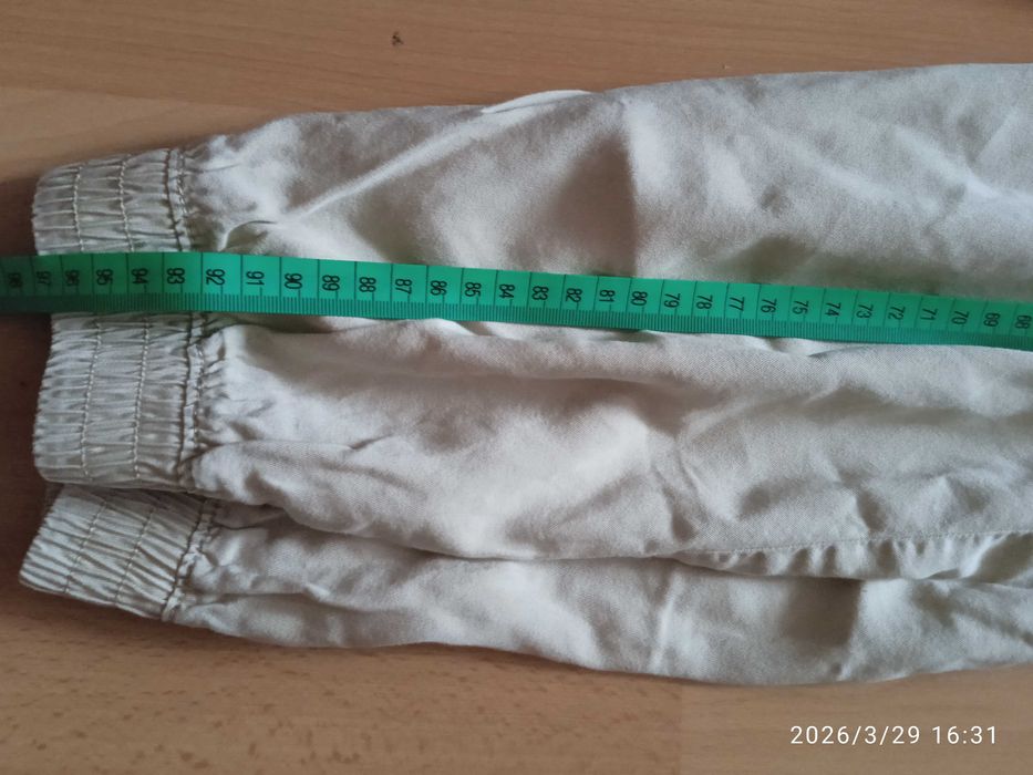 Spodnie damskie  ze sciągaczem rozciąganie na sznurku modne