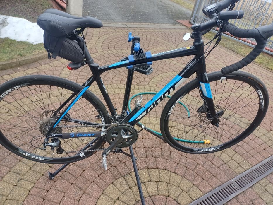 Rower szosowy GIANT