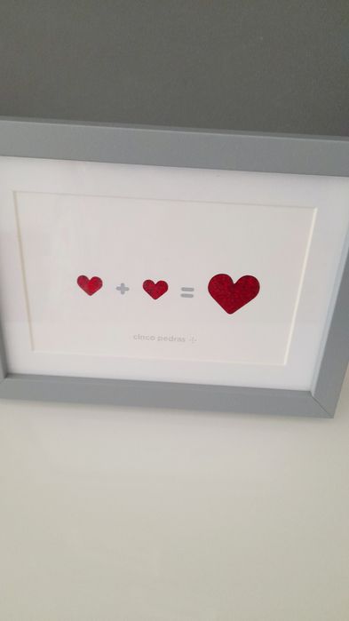 Three-Heart Frame424932661411850241