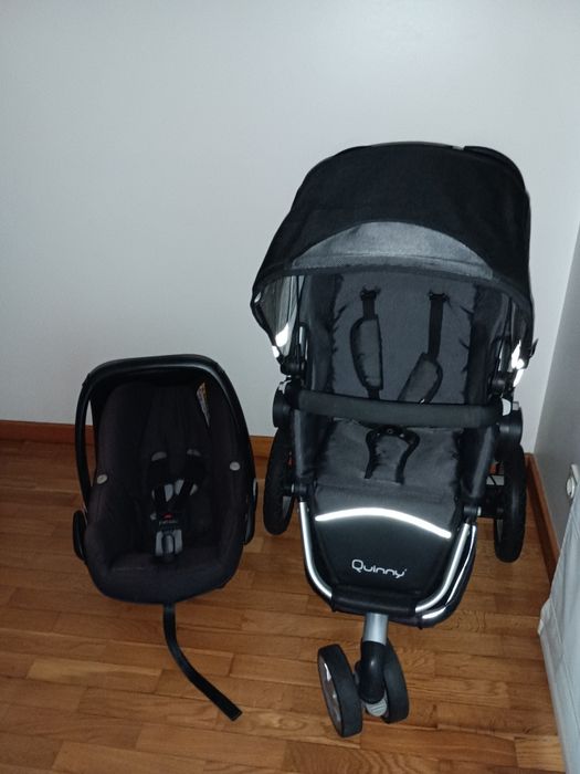 Carrinho de bebé da Quinny e babycoque
