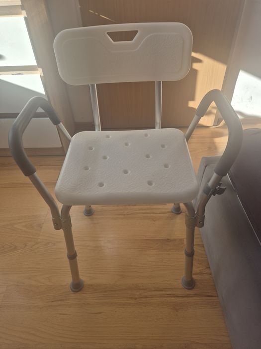 Krzesło do kąpania rehabilitacyjne