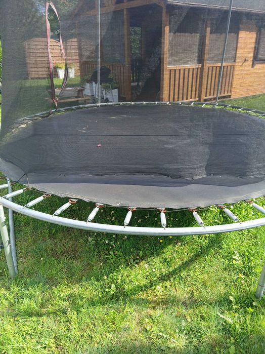 Trampolina ogrodowa