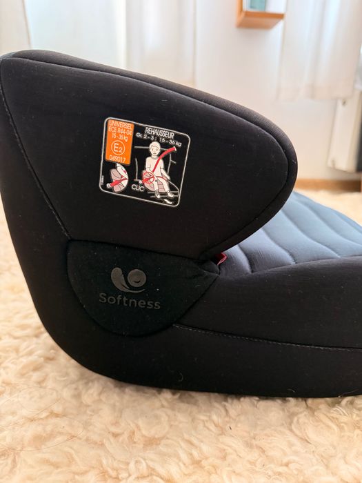 Дитяче автокрісло-бустер бренду Renolux, модель Confort