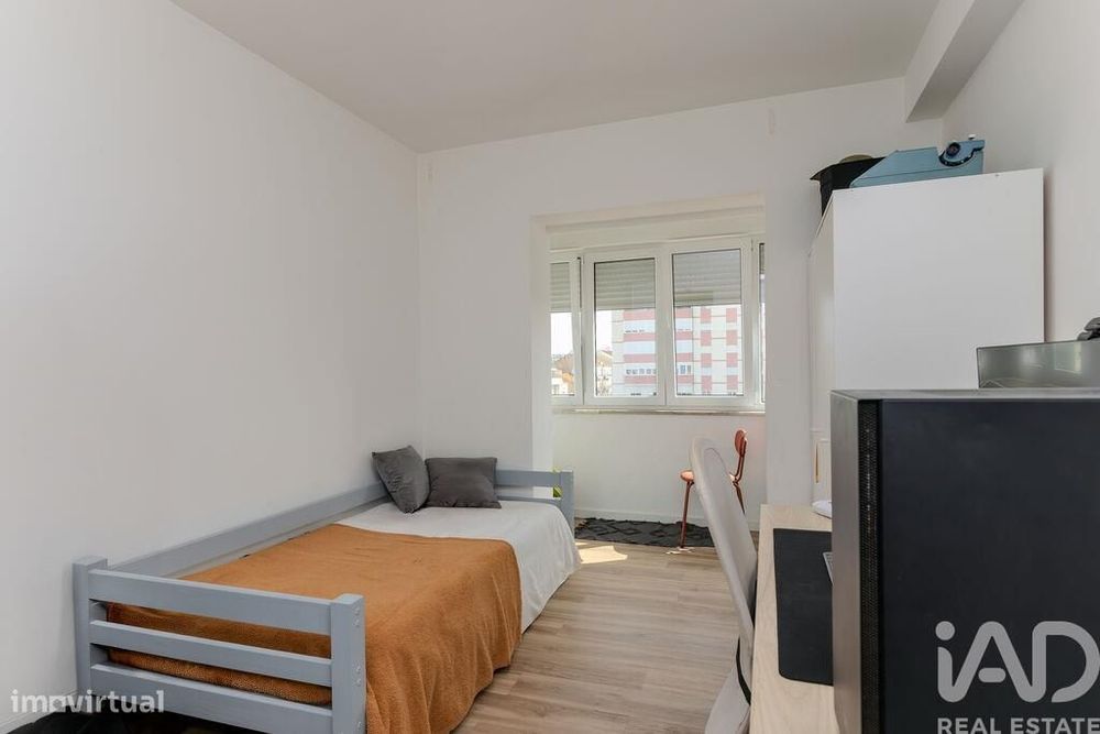 Apartamento T2 em São Sebastião