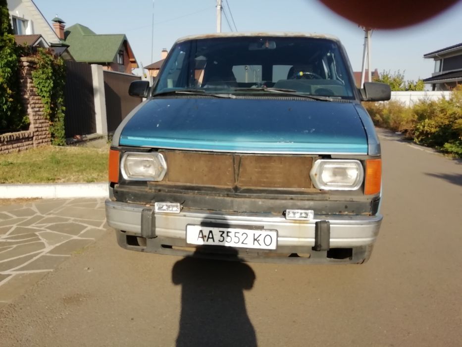 Мінівен пасажирський