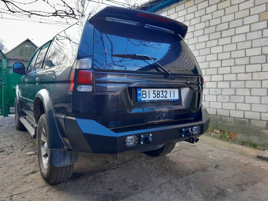 Бампер силовий металевий Mitsubishi Pajero Sport