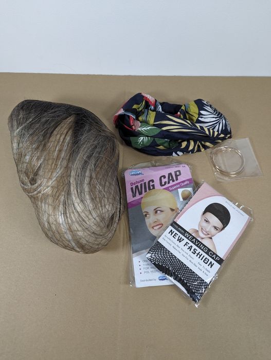 Peruka damska grzywka ombre blond pasemka ok 35 cm proste włosy