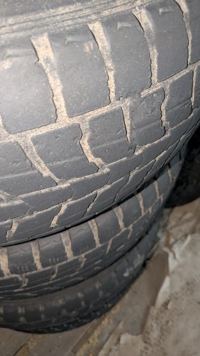 Шини DUNLOP Grandtrek