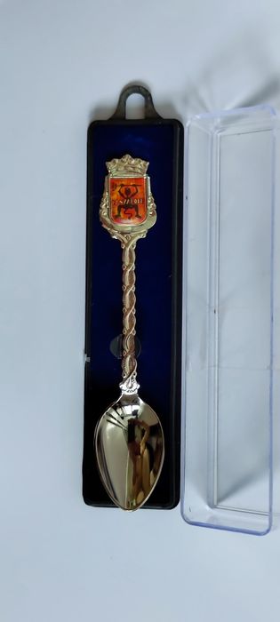 Колекційні наперстки