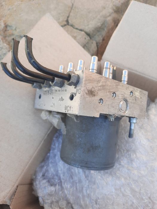 Блок ABS 9674804480 Citroen C5 2.0 hdi