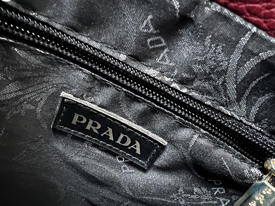 Сумка Prada оригинал большая бордовая