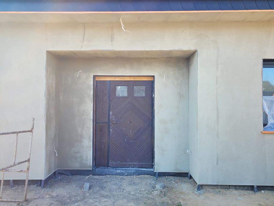 Sprzedam drzwi zewnątrzne budowlane szerokie