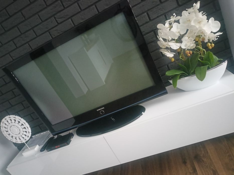 Telewizor Samsung 42 cale z ledami