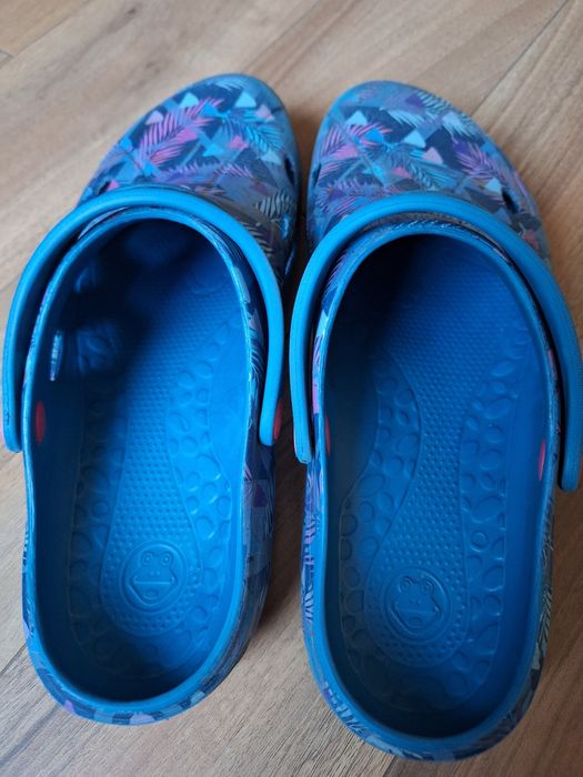 Crocsy unisex roz.41