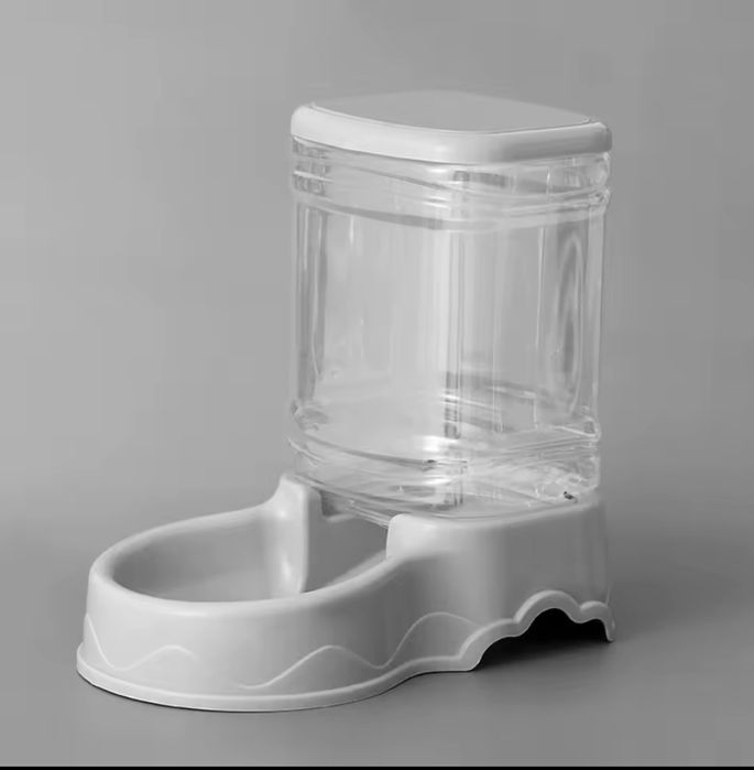 Автогодівничка для котів і собак, 3.8 л л