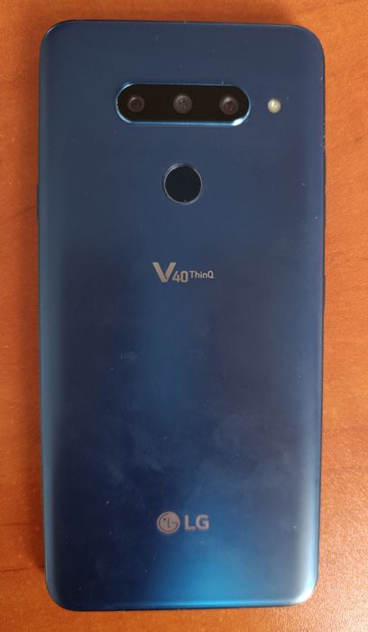 LG V40 ThinQ - Smartfon