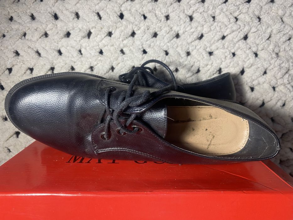 Жіночі туфлі 38 розміру