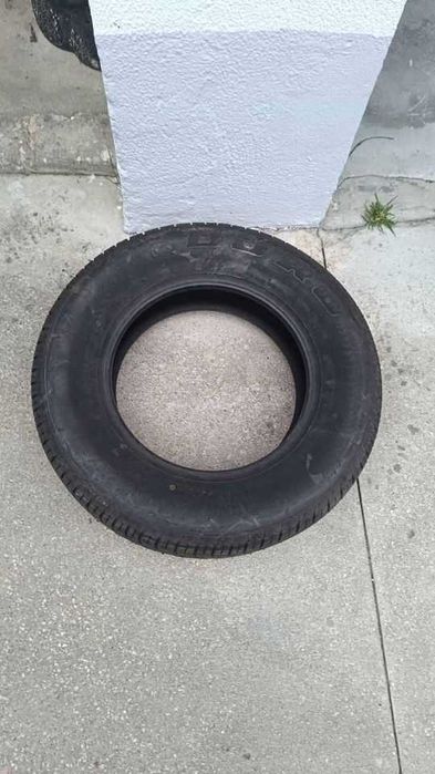 Pneus novos 215/70R15 98H