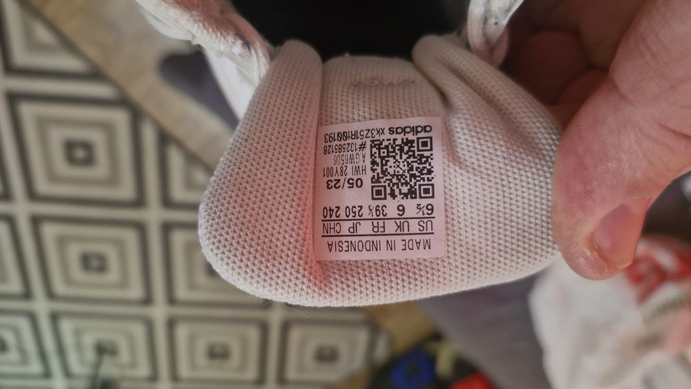 Жіночі кеди Adidas.Розмір 39