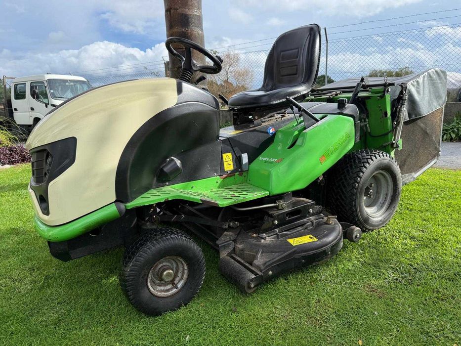 Trator Corta Relva ETESIA HYDRO 124