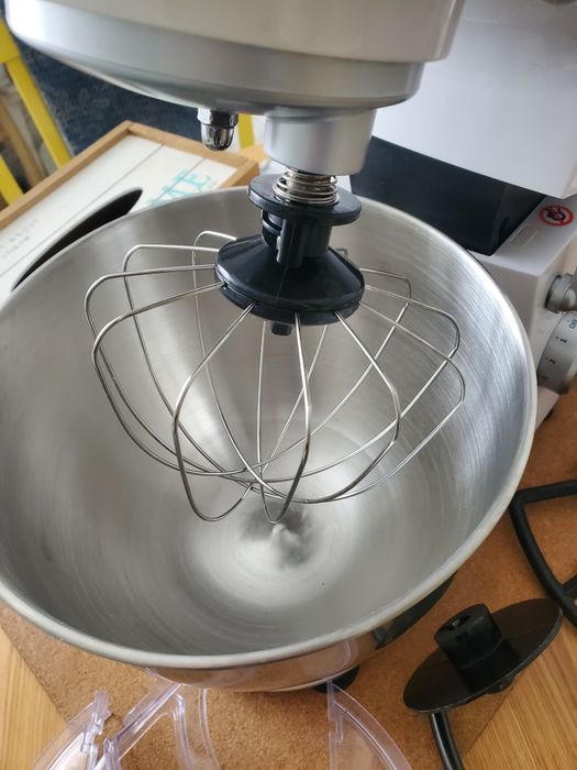 Планетарний міксер (кухонний комбайн) Gorenje MMC700W