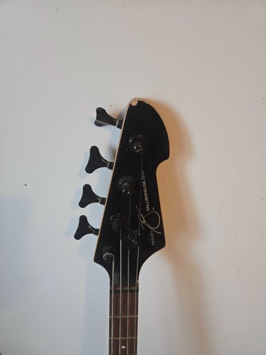 Gitara basowa Peavey Millennium BXP