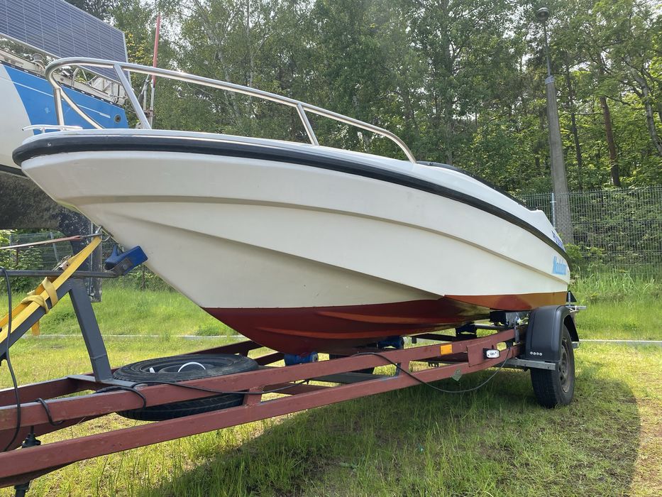 Lódź motorowa RIO 500, silnik 40 KM, przyczepa zarejestrowana