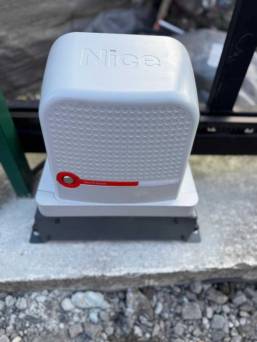 Napędy do bram przesuwnych,skrzydłowych,garażowych,szlabany + montaż